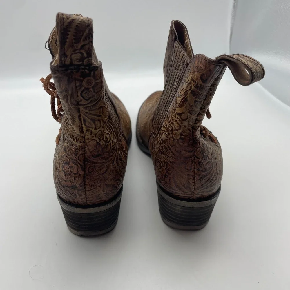 Circle G Women's Floral Tooled Leather Embossed Lace Up Ankle Boots Sz 7 Booties